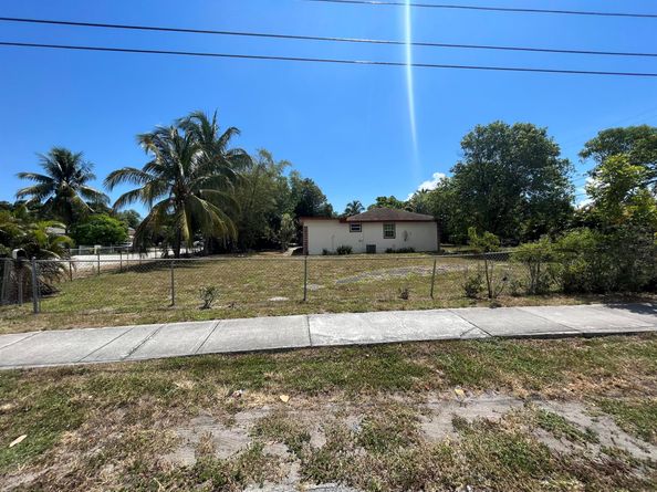 821 SW 4th Avenue, Delray Beach FL 33444