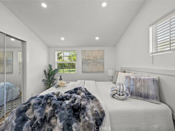 13240 -13242 Tripoli Avenue, Sylmar CA 91342