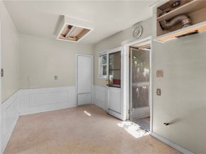 1344 N Parish Pl, Burbank CA 91506