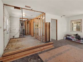 1344 N Parish Pl, Burbank CA 91506