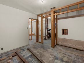 1344 N Parish Pl, Burbank CA 91506