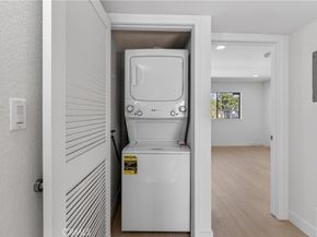 9325 Sunland Park Drive 2, Sun Valley CA 91352