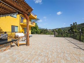 9336 Wayside Drive, Sunland CA 91040