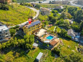 9336 Wayside Drive, Sunland CA 91040