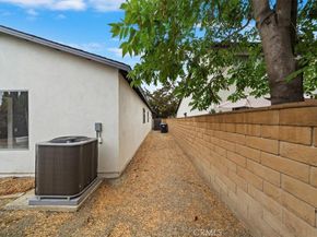 26702 via linares, Mission Viejo CA 92691