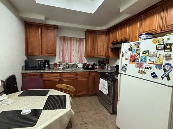 407 N Philadelphia Street, Anaheim CA 92805