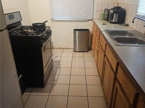 5714 10th, Los Angeles CA 90043