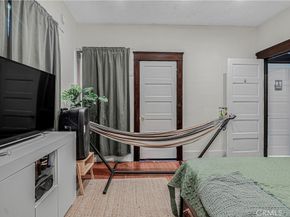 1129 Logan, Los Angeles CA 90026