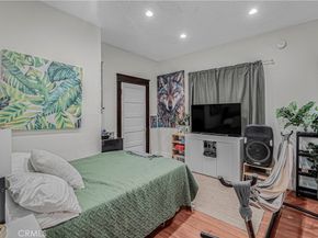 1129 Logan, Los Angeles CA 90026