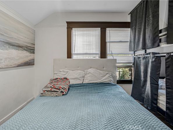 1129 Logan, Los Angeles CA 90026