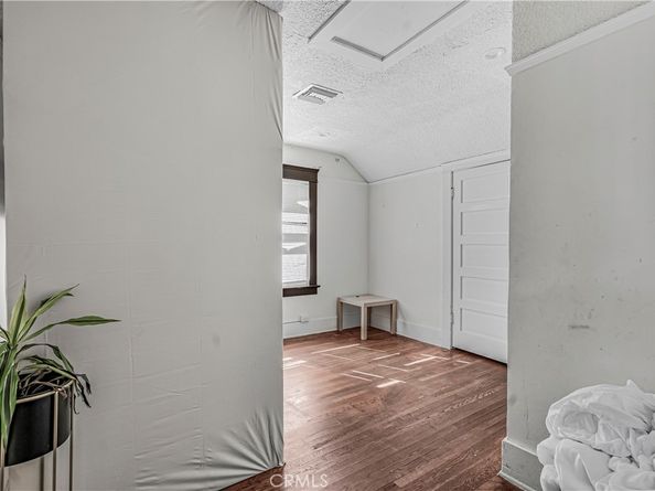 1129 Logan, Los Angeles CA 90026