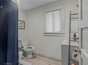 1129 Logan, Los Angeles CA 90026