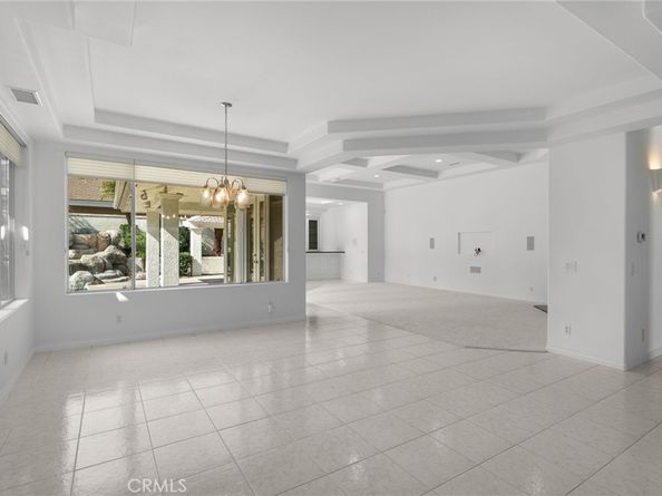 141 W 21st Street, Upland CA 91784