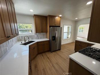 2021 N Hicks