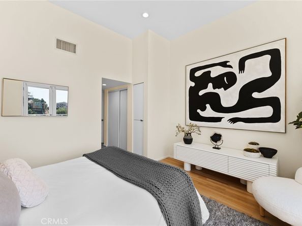 1690 N Crescent Heights, Los Angeles CA 90069