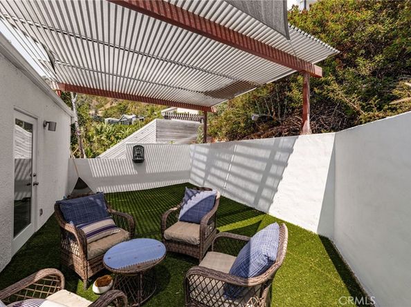 1690 N Crescent Heights, Los Angeles CA 90069