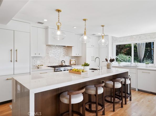 1690 N Crescent Heights, Los Angeles CA 90069