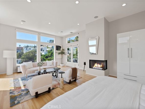 1690 N Crescent Heights, Los Angeles CA 90069