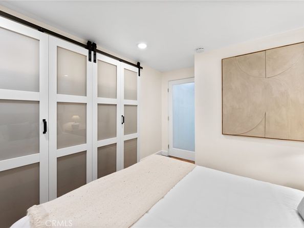 1690 N Crescent Heights, Los Angeles CA 90069