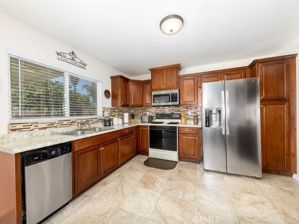834 E Spruce Street, Ontario CA 91761