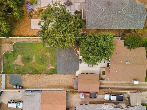 552 E E Street, Ontario CA 91764