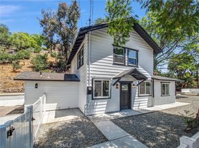 1385 Val Vista Street, Pomona CA 91768