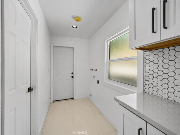 1385 Val Vista Street, Pomona CA 91768