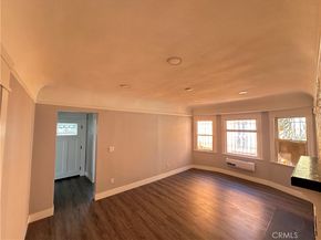 696 E 51st Street E, Los Angeles CA 90011
