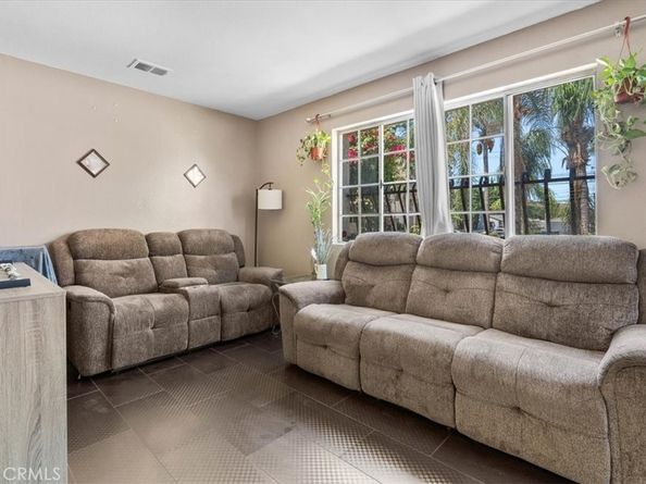 886 S Dudley Street F, Pomona CA 91766