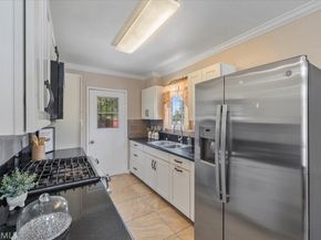 665 Larimore, La Puente CA 91744