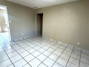 20822 Roseton Avenue, Lakewood CA 90715