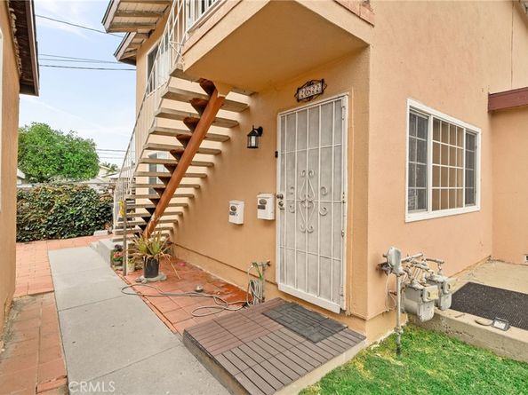 20822 Roseton Avenue, Lakewood CA 90715