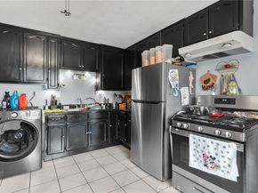 20822 Roseton Avenue, Lakewood CA 90715