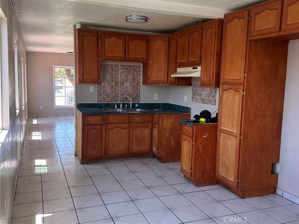 20822 Roseton Avenue, Lakewood CA 90715