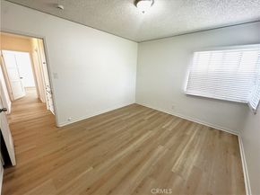 8712 S 11th Avenue, Inglewood CA 90305