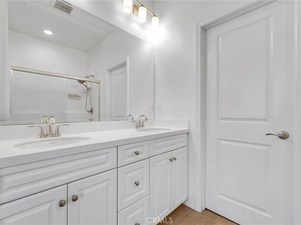 147 Royal Way, Upland CA 91786