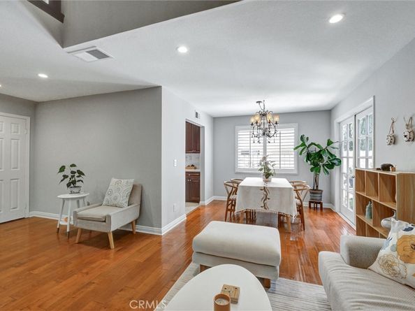 1960 E Villa Street, Pasadena CA 91107