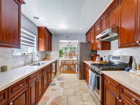 1960 E Villa Street, Pasadena CA 91107