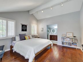 1960 E Villa Street, Pasadena CA 91107