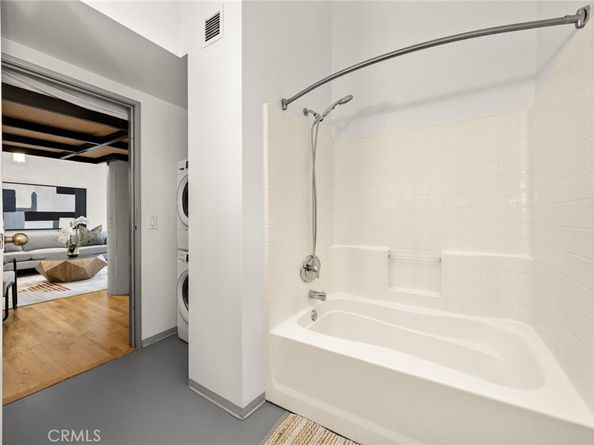 420 S SAN PEDRO Street 427, Los Angeles CA 90013