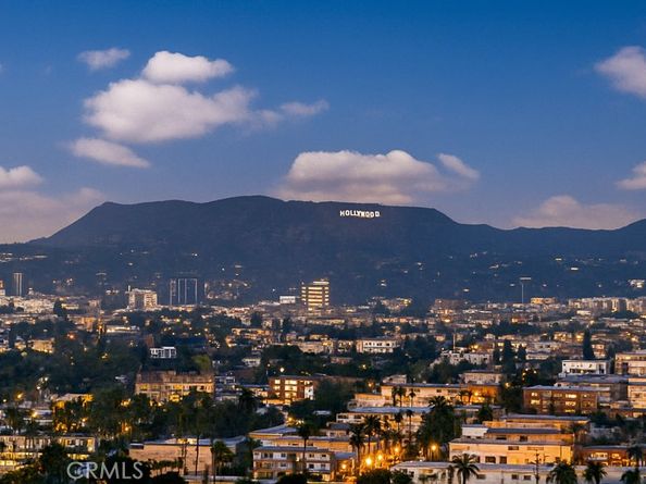 3810 Wilshire Boulevard 2002, Los Angeles CA 90010