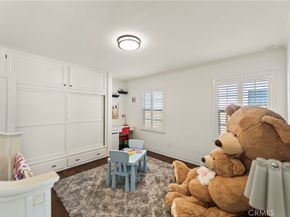 2205 Las Lunas Street, Pasadena CA 91107