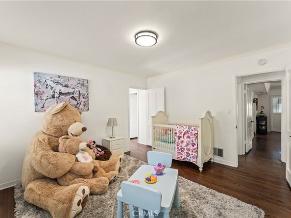 2205 Las Lunas Street, Pasadena CA 91107