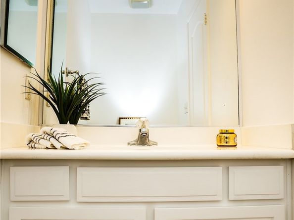 214 Violet Avenue E, Monrovia CA 91016