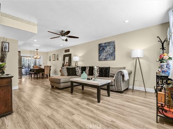 1837 Temple Avenue C, Signal Hill CA 90755