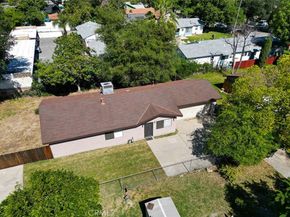 1911 N Summit, Pasadena CA 91103