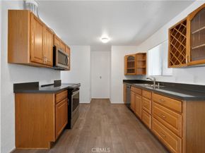 1911 N Summit, Pasadena CA 91103