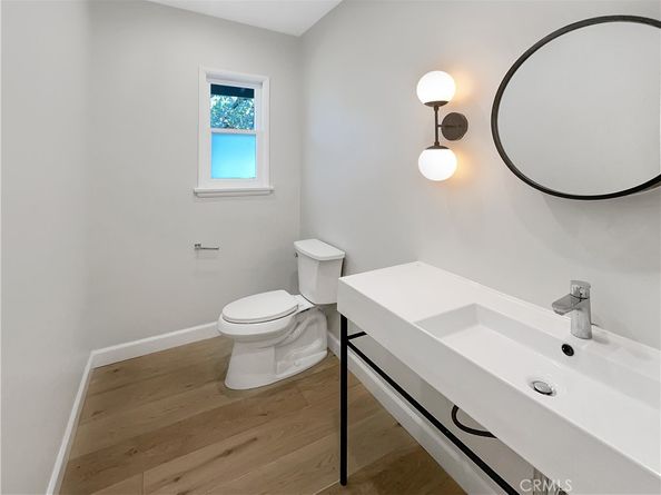 2252 Verde Oak Drive, Los Angeles CA 90068