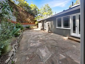 2252 Verde Oak Drive, Los Angeles CA 90068