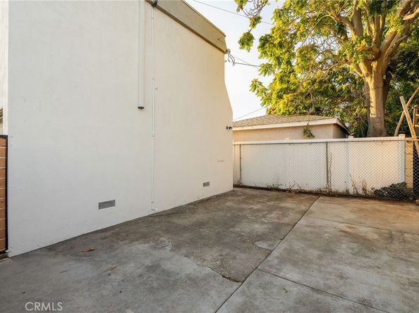 3402 Baltic Avenue, Long Beach CA 90810
